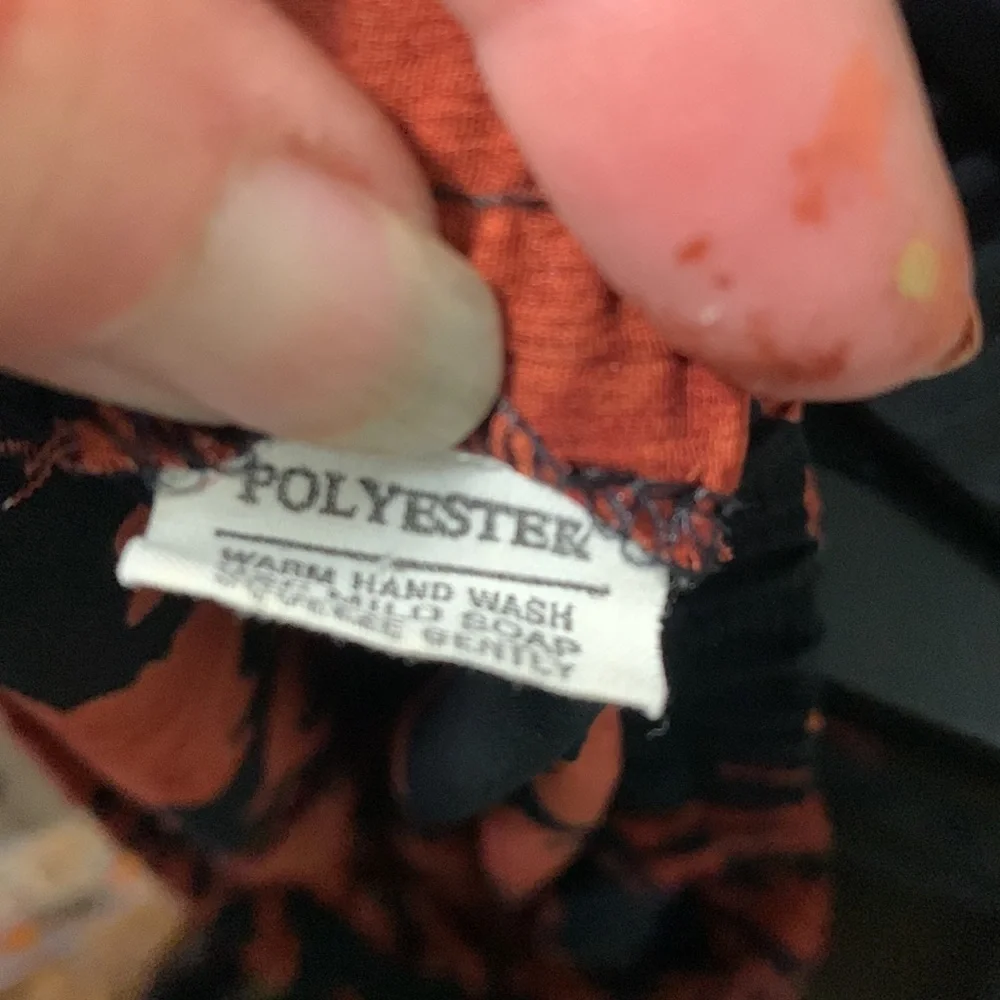 Stylish classy  pleated flowing skirt , elastic waistline in earthy tones - Picture 4 of 4